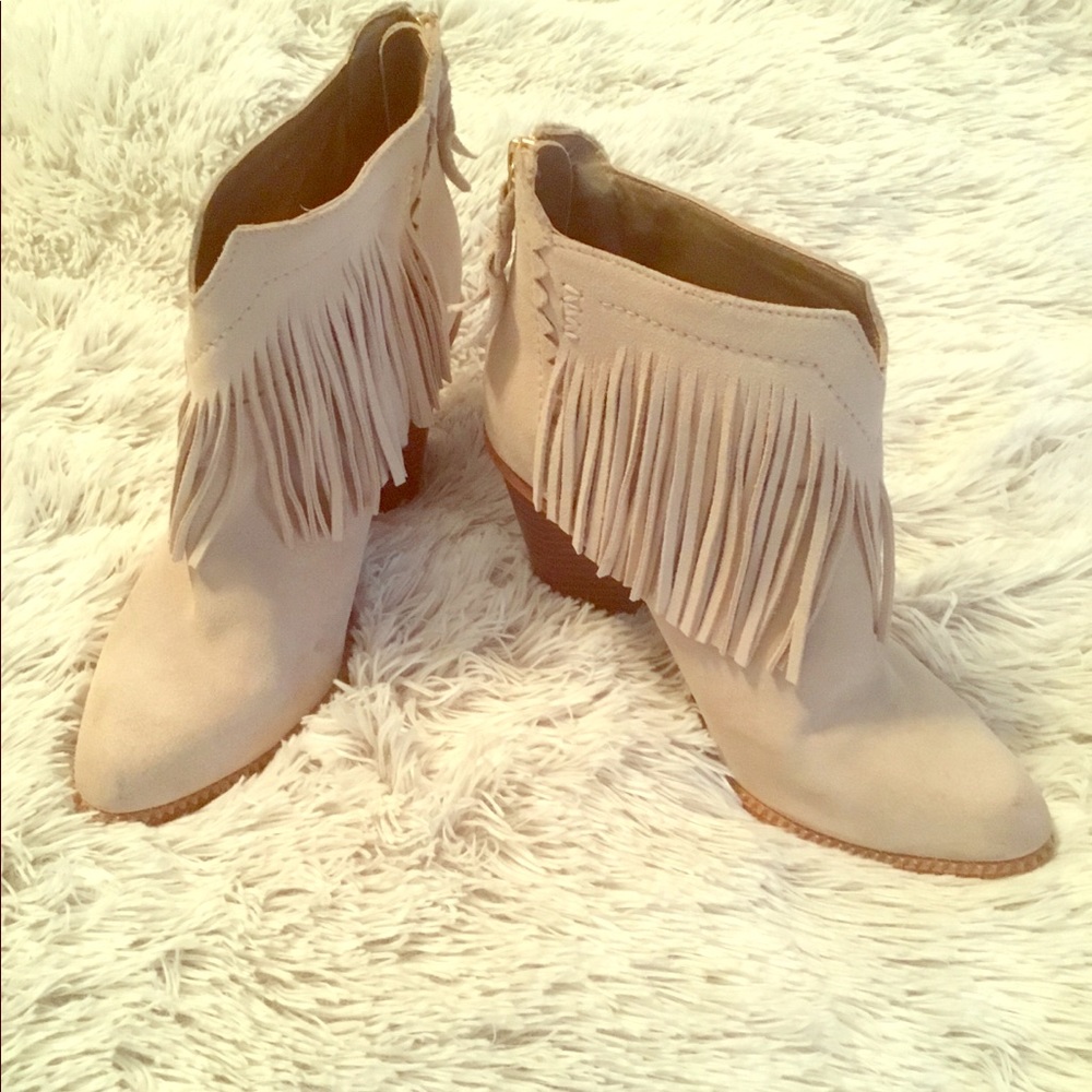 Euc - Worn Only Once! - Cv Fringe Booties - image 1